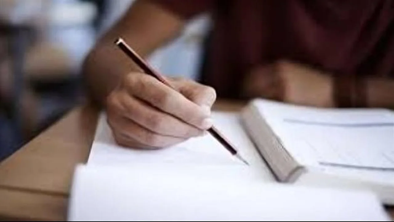 مواد غائبة.. تفاصيل جدول اختبارات الثانوية العامة 2026